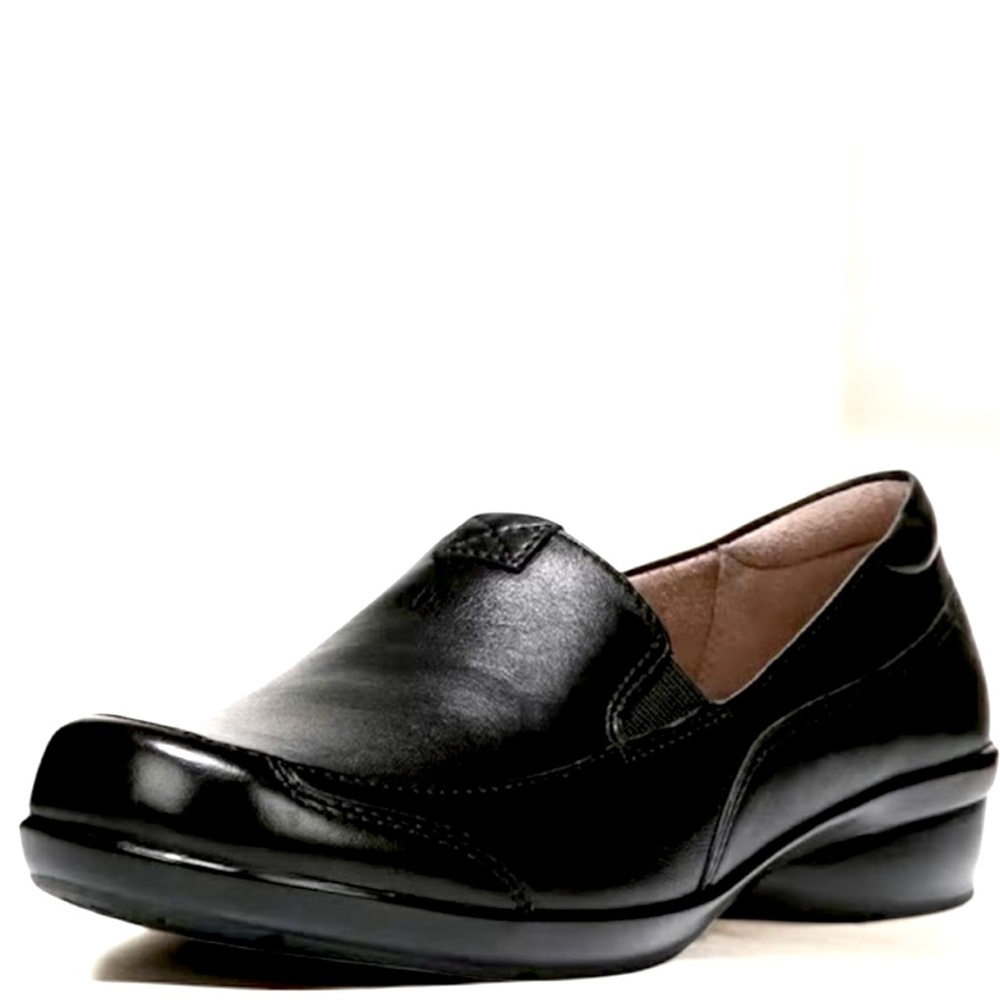 Womens Black Leather Loafers. Sz 6.5